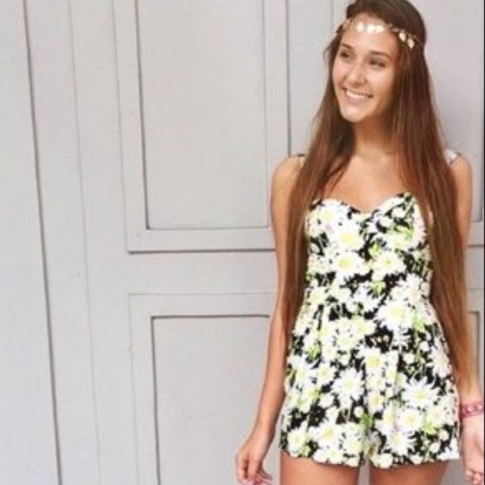 LF STORES • ROMPER - Picture 3 of 8